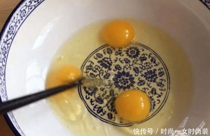 木耳|穷人的“阿胶”就是它,隔三差五吃,气血双补,肌肤红润细腻