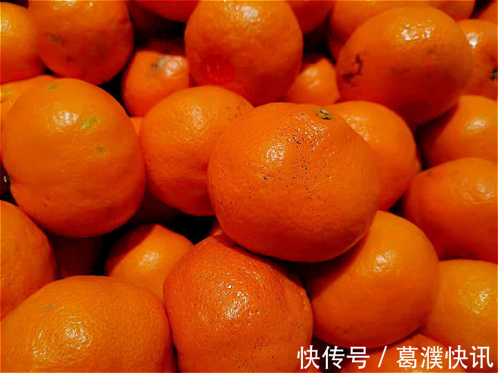 买橘子，不管什么品种，牢记“3看1摸”，保证个个香甜，又多汁