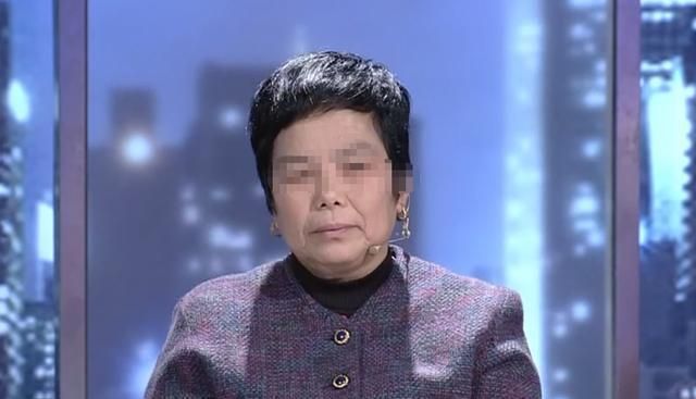 回应 工作累了让妻子套下被子,没有得到回应,丈夫勃然大怒:没用的人