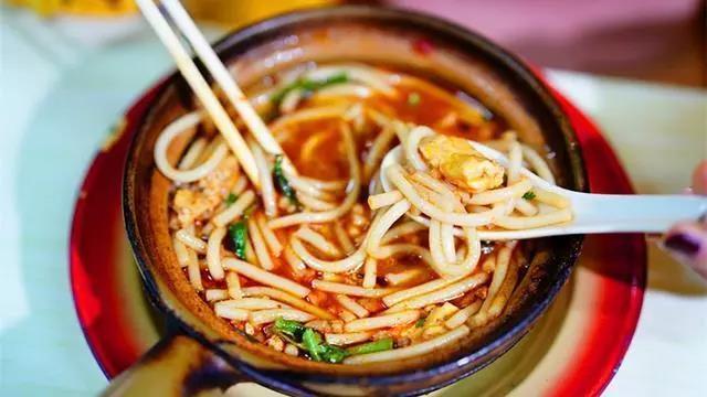 楚雄冬天最暖心的美食,吃起来……