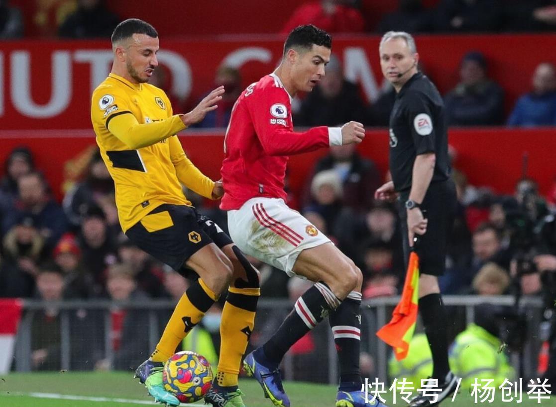 英超|爆大冷！一场0-1让朗尼克缔造3大耻辱纪录，35岁老将摧毁曼联