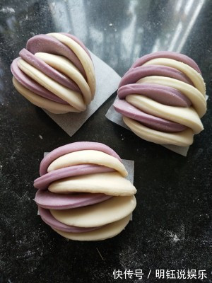 面粉新做法,做一顿吃三天,松软又香甜,比做馒头还简单!