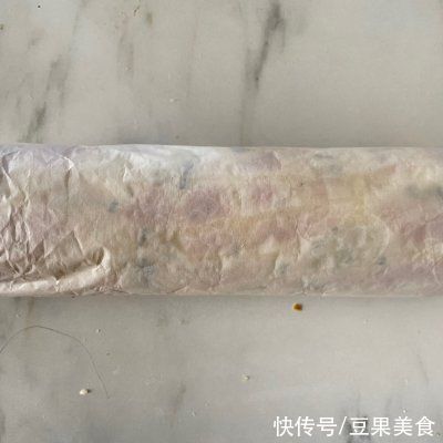 吃不腻的肉松面包卷这样做永远不开裂??