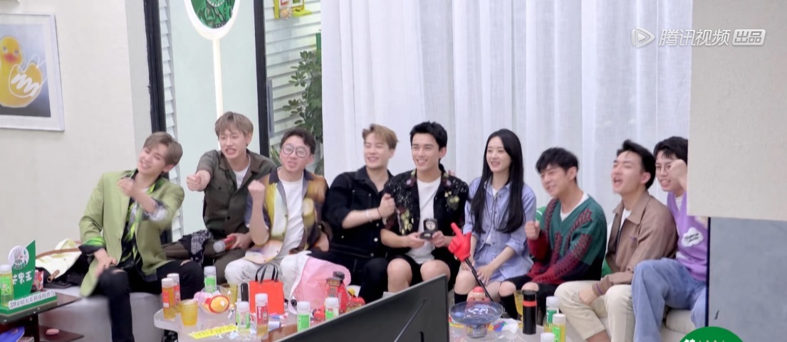 拜托了冰箱|《拜托了7》首播差评多,何炅王嘉尔忙着奶新人,两大改动成败笔