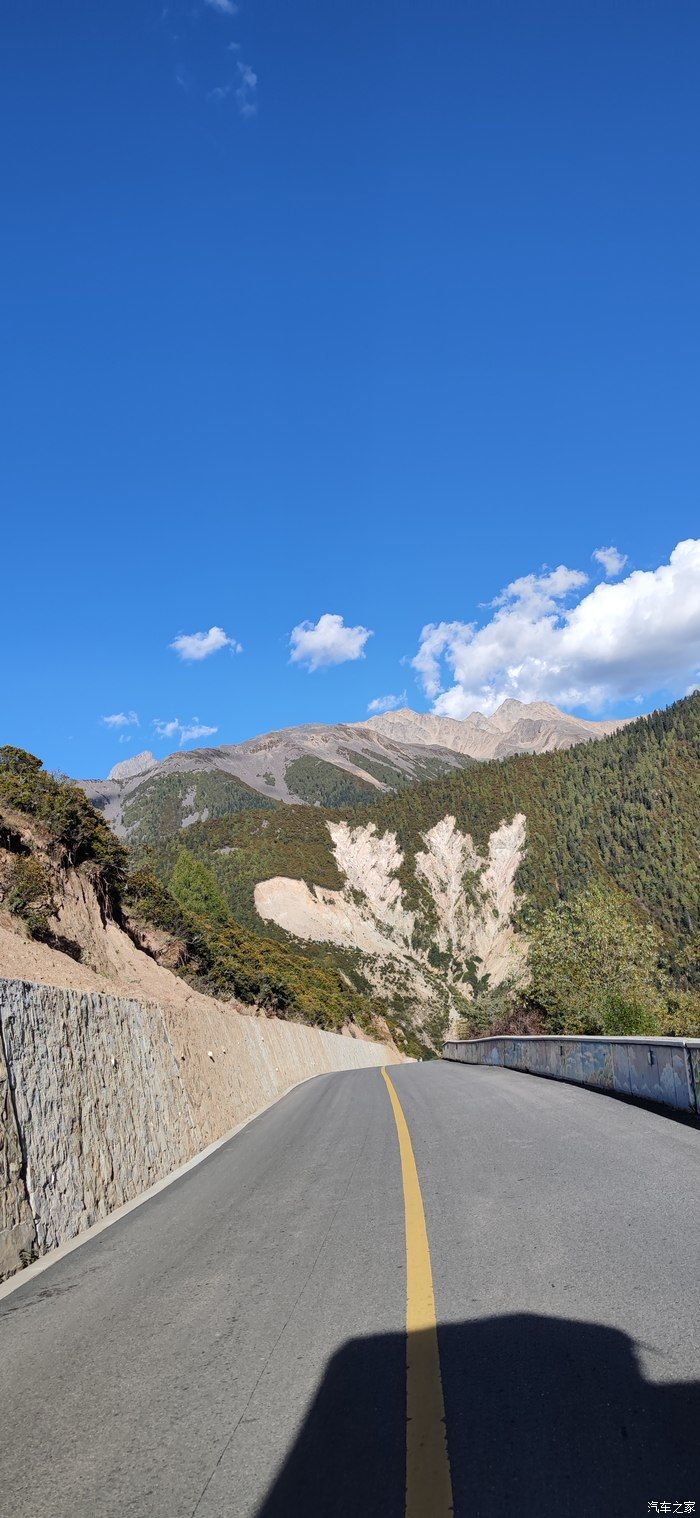 中年|单车单人从北京出发去川西看雪山之六雅拉神山下的藏寨