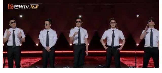 哥哥们披荆斩棘，嫂子们加油打气，三招表达她们的爱