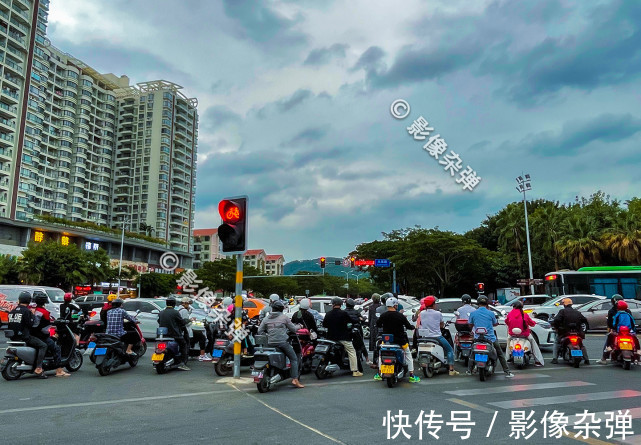 壮观|电动车在海南有多流行？这里堪称“电动车王国”，广西人表示不服