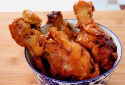 鸡腿|超市里的“冷冻鸡腿”能吃吗？店员说漏嘴：千万别选错了！