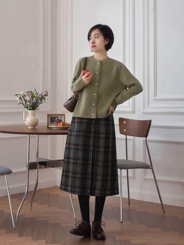 半身裙 这些才是适合普通人的针织衫穿搭,简约随性又时髦,保暖舒适