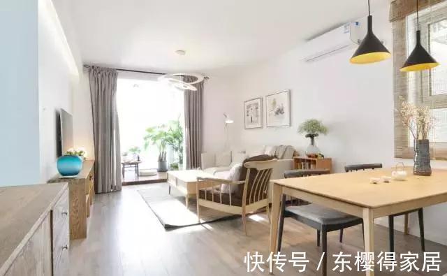 客厅|客厅和阳台之间还装什么推拉门?土爆了!现在家家都是这样装了