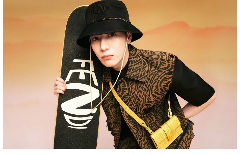 何尔萌|《拜冰轰趴季》评分3.1，看王嘉尔被当成马骑，这评分一点不冤枉