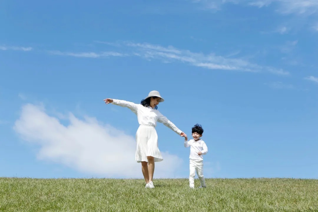 孩子|人民日报:把你的孩子教育好,是你一生最重要的事业