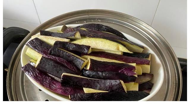 身体棒|夏天常给家人做这菜,应季而食身体棒,经济实惠又美味,学起来