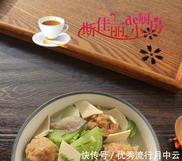 冷天,这四样菜炖在一起实在太鲜美了,每次炖上一大锅汁都不剩下!