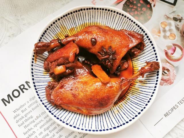 油烫鸭|入秋后，吃牛肉羊肉不如吃鸭肉，高蛋白易消化，滋补润燥不上火
