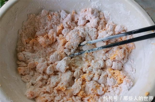 做南瓜饼时,加些这个料,味道营养都提升,软糯香甜,吃了还想吃