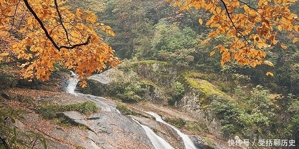 最是深秋时节落叶飘零水绵绵，四川真的是个宝地，风景美不胜收！