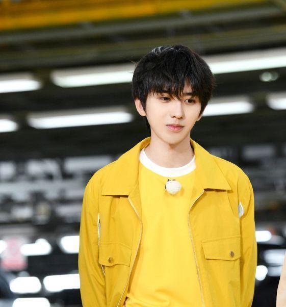 《跑男》黄河篇大换血蔡徐坤或将退出,人气爱豆代替成常驻嘉宾