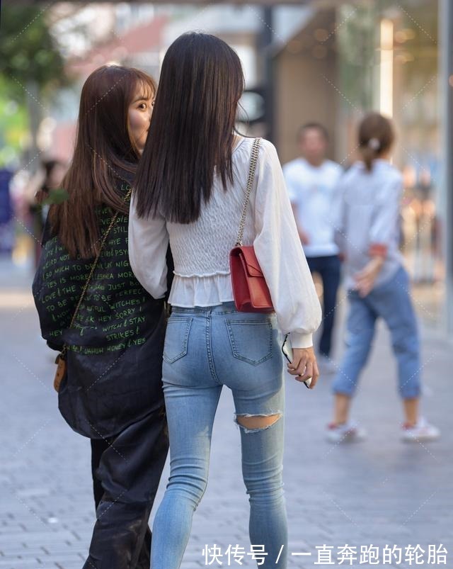 鞋子 “宽胯”的瑜伽裤美女,裙子是个不错的选择,充满活力!