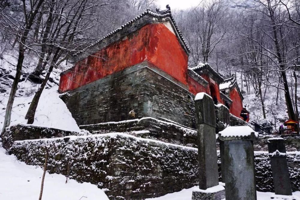 风雪|风雪武当山，仙境藏玄机！大雪封山时，道人、隐士都在干什么！