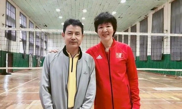 中国女排|不是郎平!不是陈忠和!中国女排新教练浮出水面,巴黎再冲金