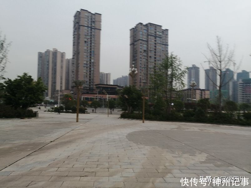 蓬安|逛游百牛赞歌广场，这里风景独好