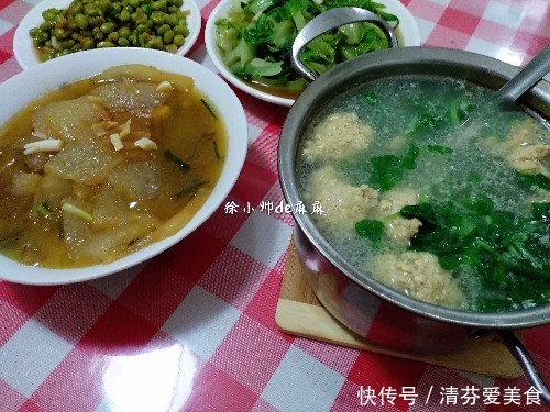 晚餐|晚餐要吃的清淡,多吃蔬菜,这样炒好吃,半个小时搞定3菜1汤!