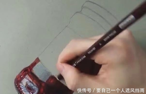 美术生|美术生画老干妈,开头没看的上眼,看到结局:好想来张手抓饼啊!