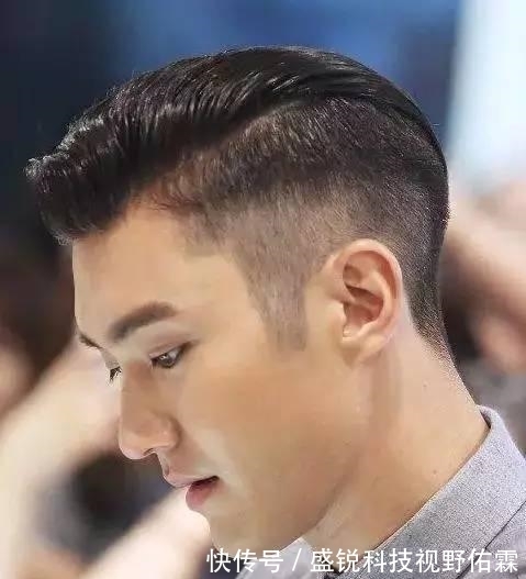 吴亦凡 男人30岁以后,发型怎么剪才合适?试试这4款造型,时尚又魅力