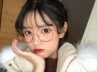 初中女生脸上有这“3优点”,更适合 “扎马尾”,丫头行动起来!