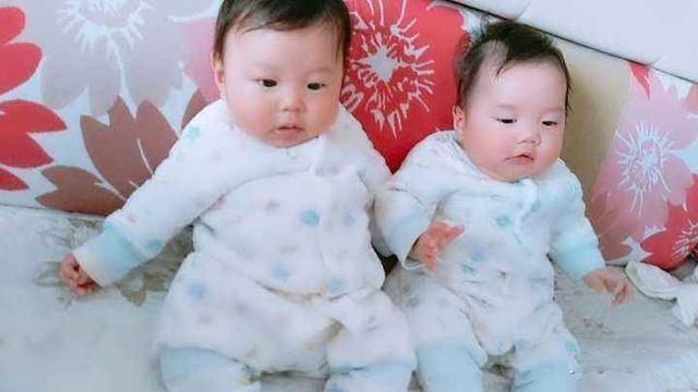 孩子|4个月的婴儿能练习靠坐吗为了孩子发育好,当妈的三件事要少做