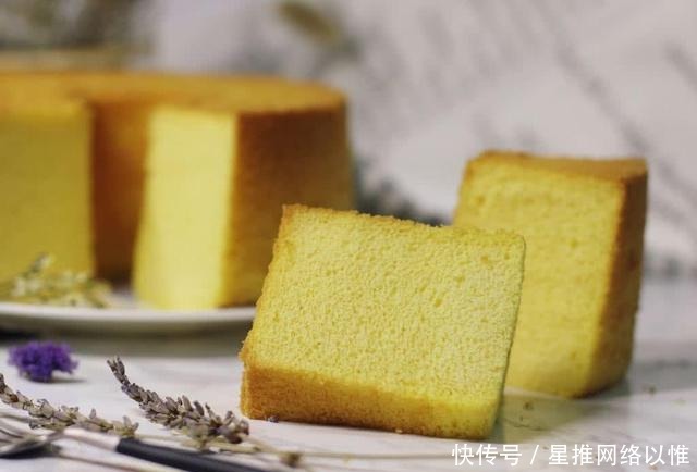 这个蛋糕少糖无油,营养健康容易做,你喜欢吗?