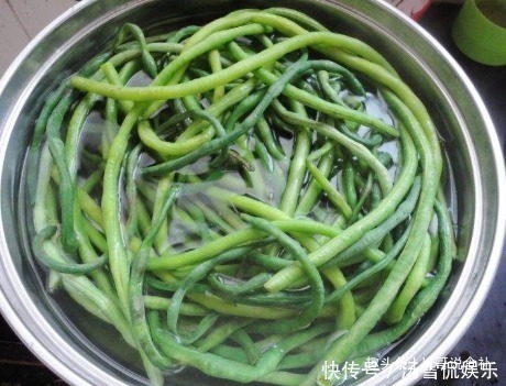 蔬菜|再不吃就要过季的蔬菜，营养高味道佳，一次买5斤，做包子特香
