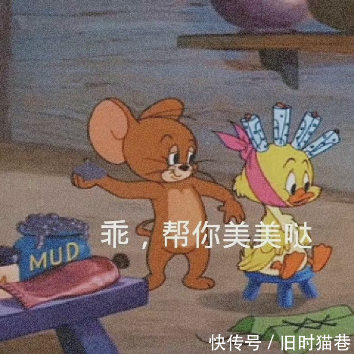 |搞笑GIF：鱼：医生，医生，我觉得我还能抢救一下