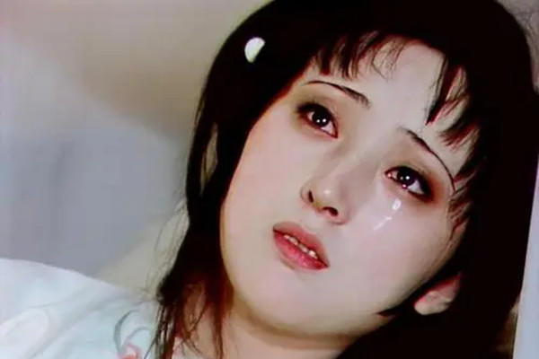 四大家族@薛宝钗送黛玉一包燕窝,到底是谁透露给贾母的?一只凤凰无枝可依