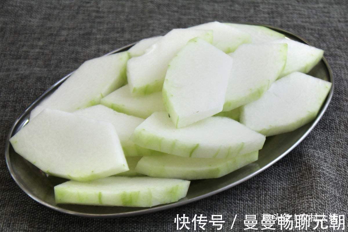 体脂肪|女性肚子有赘肉,常食此食物,让肚腩轻松悄悄瘦下来,告别水桶腰