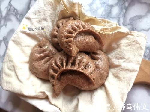 北方人|这面蒸包子，比面粉香比玉米面营养，营养好含钙高老人孩子要多吃