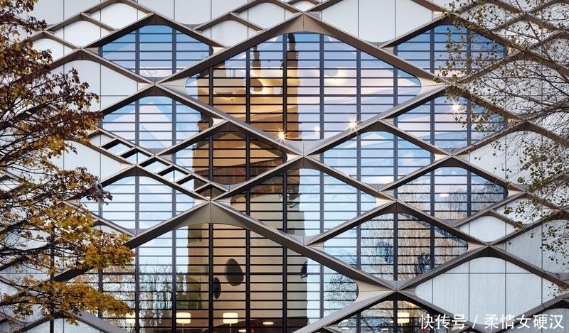 英格兰谢菲尔德大学钻石大厦,花费8100万英镑建设!