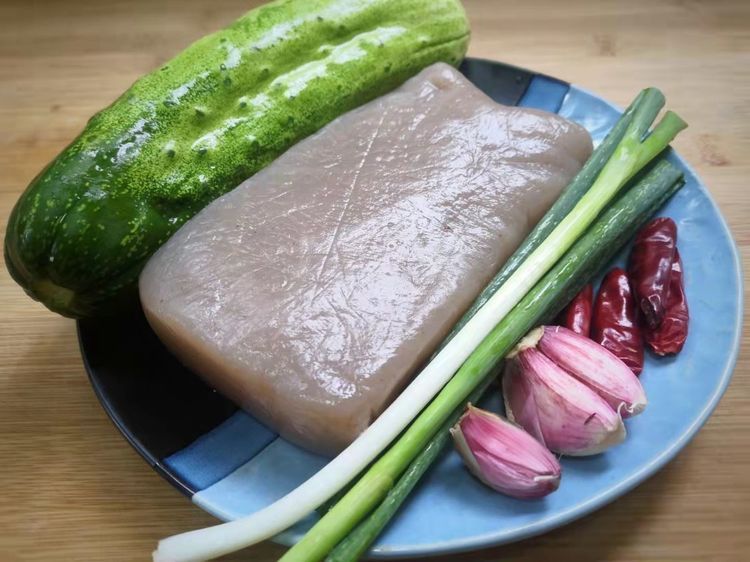 黄瓜|这菜是肠道清洁工,一周吃两次给身体做个大扫除,便宜又鲜美!