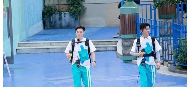 牛气满满的哥哥:相比严屹宽,乔振宇为什么存在感很低?