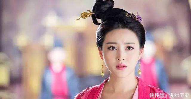差点|她二婚皇后，前夫变成亲哥，喜欢穿龙袍差点成为另一个“武则天”