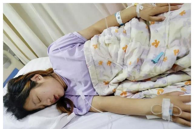 日记|分娩日记14没有羊水+绕颈两圈,胎盘功能三级,立即插队剖腹产