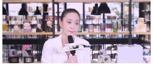 刘雪华老师现在的生活曝光,感觉和他们好像,网友:好心疼