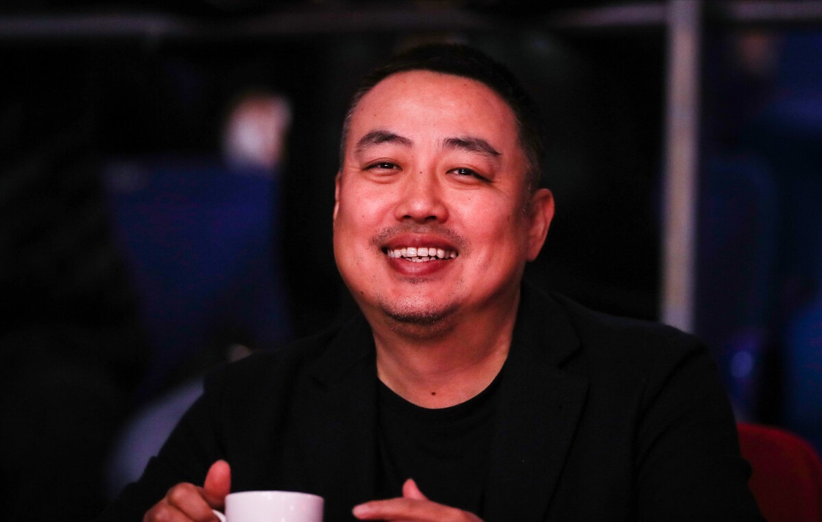 莎莎|孫穎莎教練抵達(dá)新加坡，指導(dǎo)莎莎備戰(zhàn)世界杯決賽，劉國(guó)梁有眼光