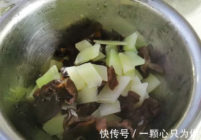 冬天|木耳和它一起吃,修复胰岛,平稳血糖,冬天要常吃,食材价格实惠