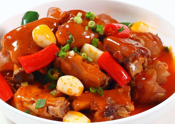 猪蹄|女性爱美,多吃“天然胶原蛋白”,抗皱祛斑,肤白貌美“赛天仙”