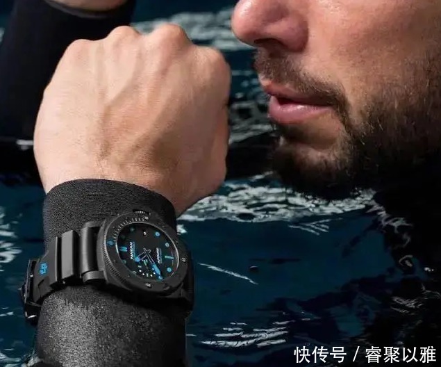 机械表|手表进水了咋办?机械表进水必须马上做这些事情!