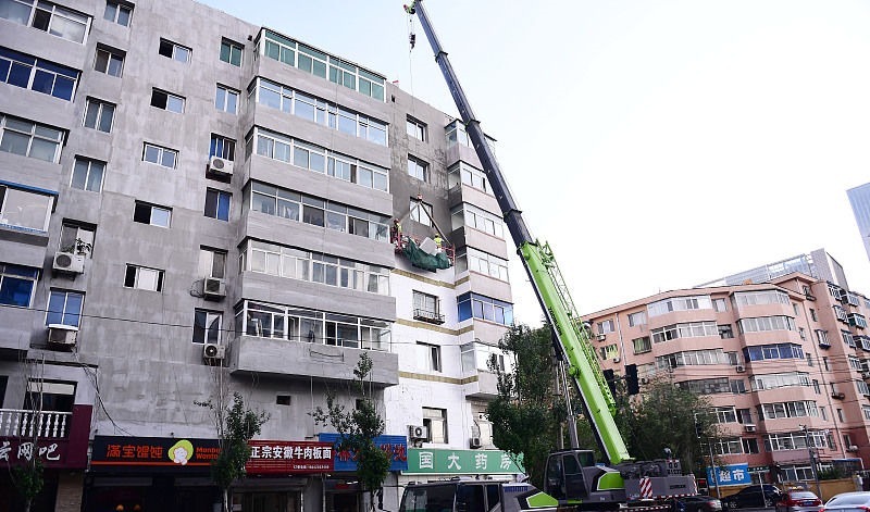 方案|6楼:只要加装电梯什么都好商量,1楼:有两个方案供你选择