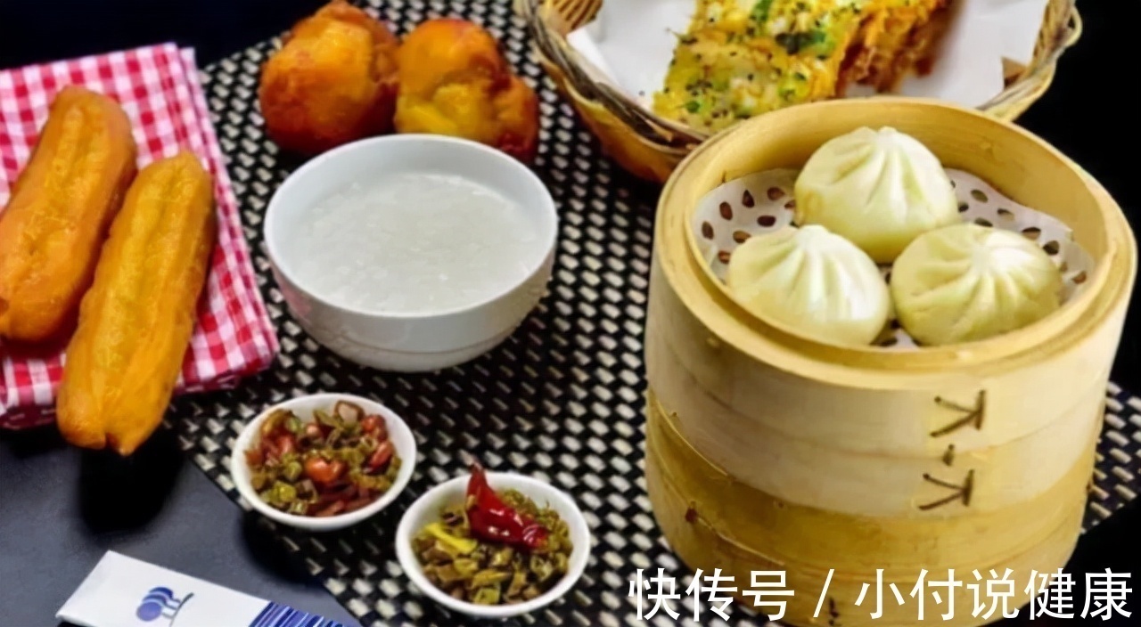 脂溶性维生素|为何不建议早餐吃大米粥呢?提醒:不仅大米粥,以下3物或要少吃