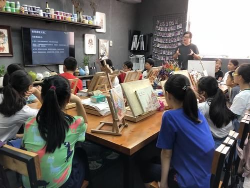 手机|孩子多大就可以配手机了？并非7岁也非18岁，这个年纪就刚刚好